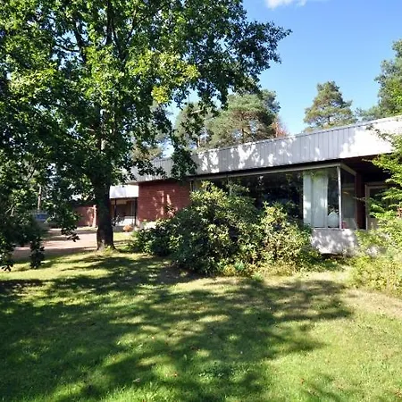 Villa Suuri Talo Kaskisaaressa Laehellae Helsingin Keskustaa